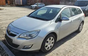 Opel Astra J 1.3 CDTI DPF EcoFLEX Start/Stop Edition 2012