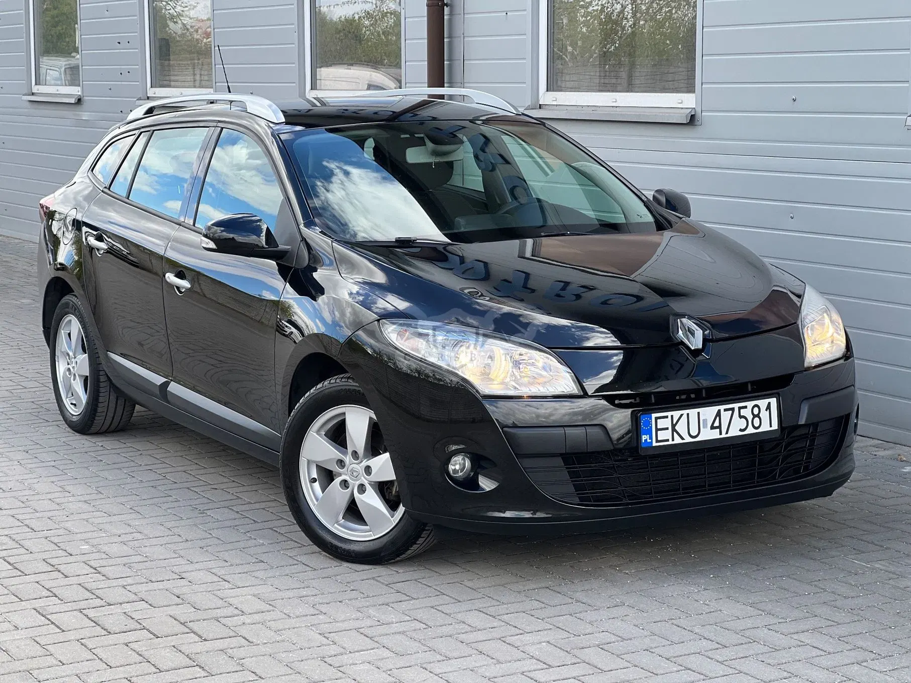 Renault Megane III 1.6 16V 110 TomTom Edition 2011