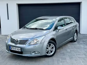 Toyota Avensis III 2.0 D-4D Sol 2011