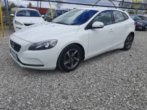 Volvo V40 II D2 Momentum 2014