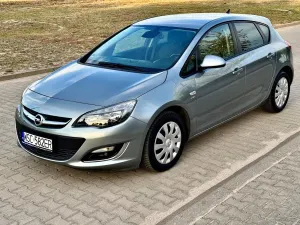 Opel Astra J 1.4 Turbo 2013