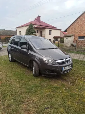 Opel Zafira B 1.7 CDTI ecoFLEX Family Plus 2011