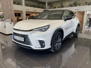 Lexus LBX 1.5 Hybrid Cool 2025