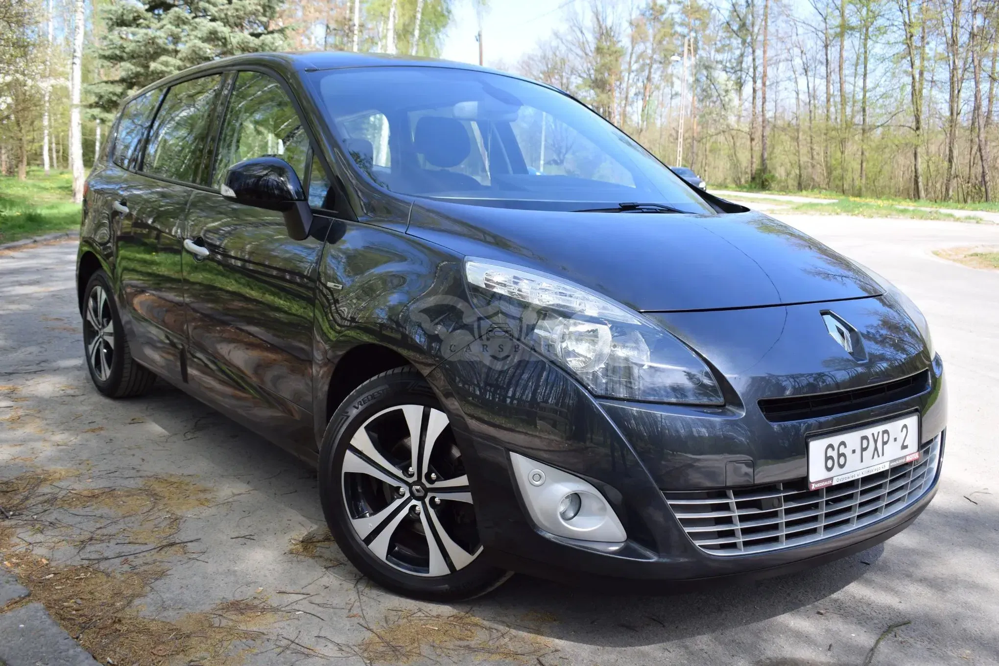 Renault Grand Scenic III 2.0 16V 140 CVT Bose Edition 2011