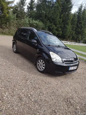Toyota Corolla Verso 2005