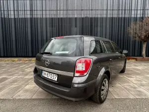 Opel Astra H 1.6 2012