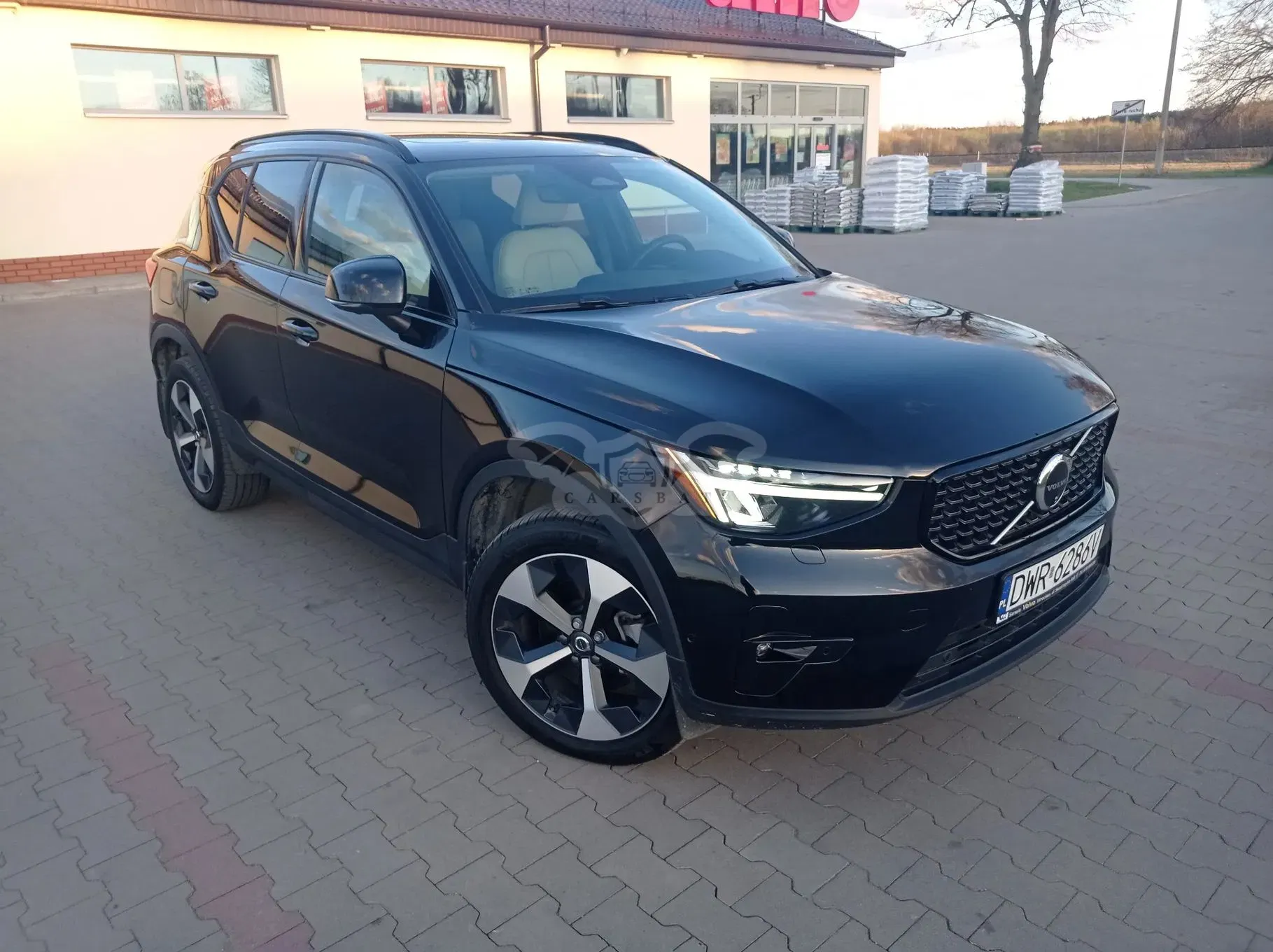 Volvo XC40 2025