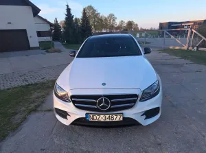 Mercedes-Benz E W213 200 4-Matic 9G-TRONIC 2017