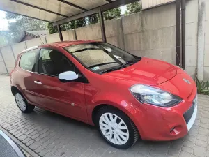 Renault Clio III 1.2 16V TCE S 2012