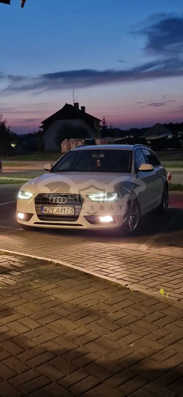 Audi A4 B8 2.0 TDI DPF multitronic Attraction 2014