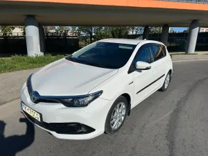 Toyota Auris II 2016