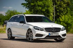 Mercedes-Benz E W212/W207 220 BlueTEC 9G-TRONIC Classic 2016