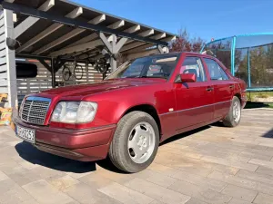 Mercedes-Benz E 1994