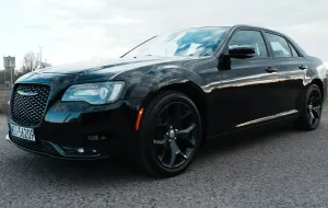 Chrysler 300 2021