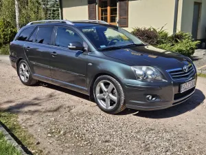 Toyota Avensis II 2.2 D-4D Sol Plus 180 Premium 2007