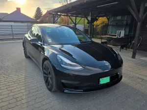 Tesla Model 3 2020