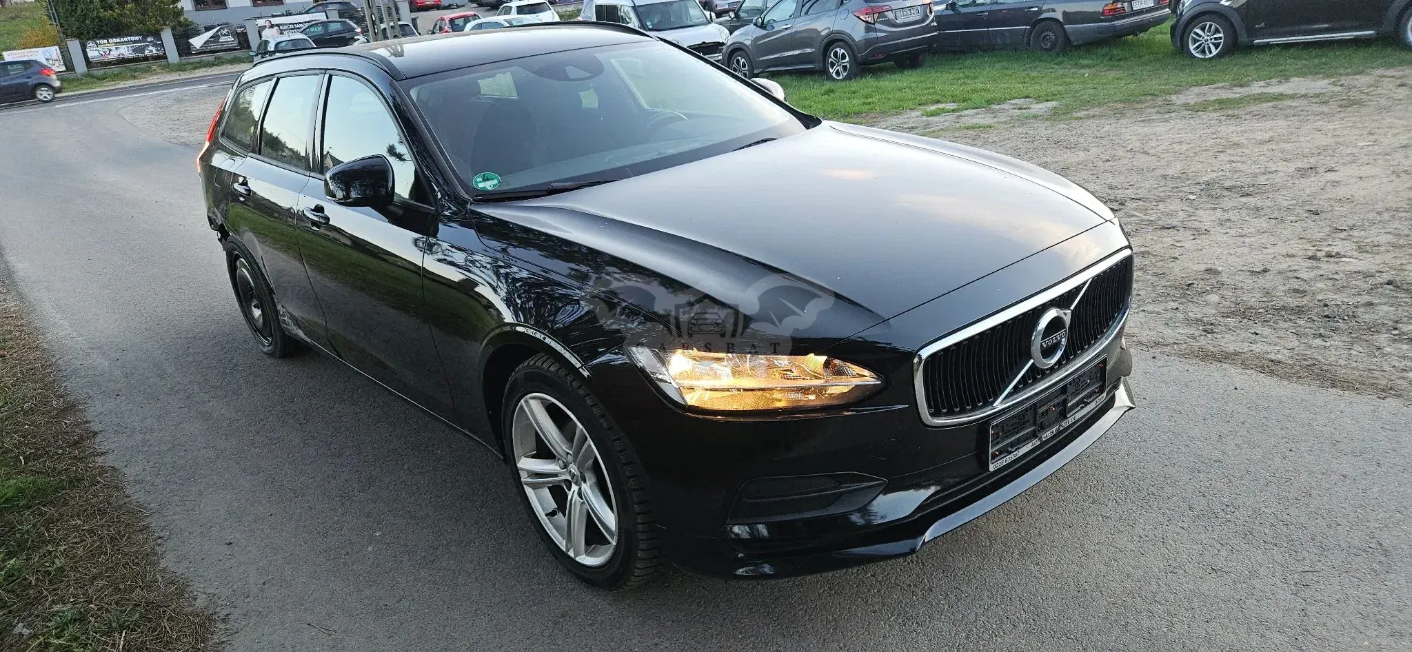 Volvo V90 D4 Geartronic Momentum 2017