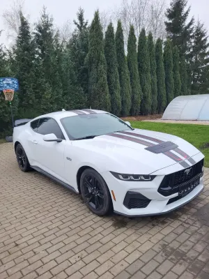 Ford Mustang 2024