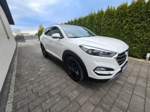 Hyundai Tucson III 2.0 CRDI Premium 4WD 2017