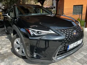 Lexus UX 250h Elegance 2WD 2021
