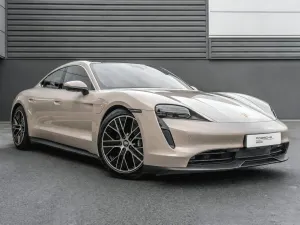Porsche Taycan 2021