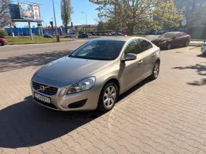 Volvo S60 II D3 2010