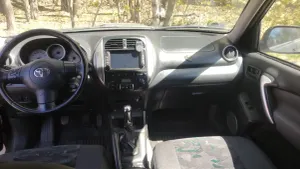 Toyota Rav4 II D-4D 4x4 2004