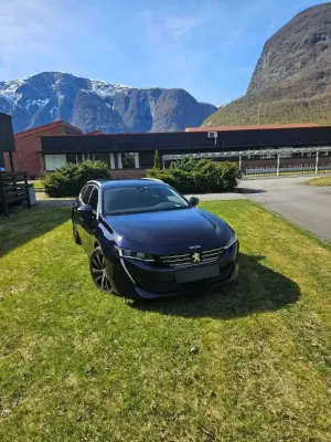 Peugeot 508 II 225 e-EAT8 Allure 2021