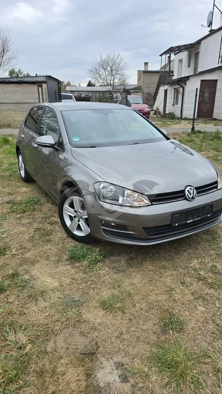 Volkswagen Golf VII 1.2 TSI BlueMotion Technology Comfortline 2013