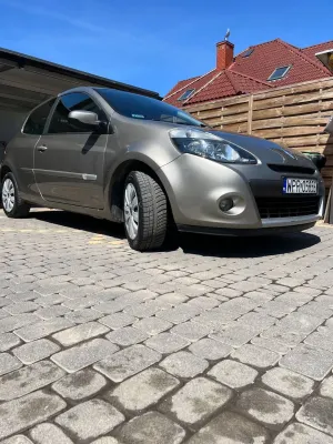 Renault Clio III 1.2 16V 75 GPS 2011