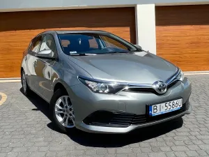 Toyota Auris II 2015