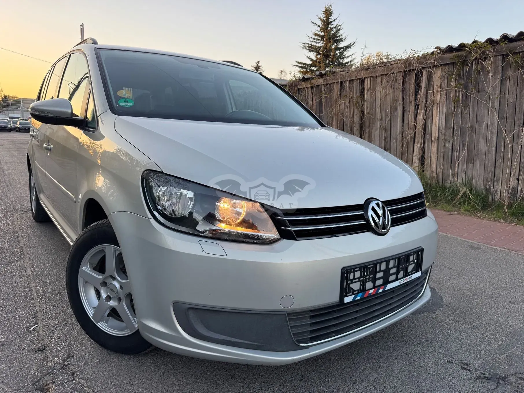Volkswagen Touran II 1.6 TDI DPF BlueMotion Technology Highline 2010