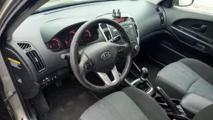Kia Ceed I 1.4 Comfort + 2010