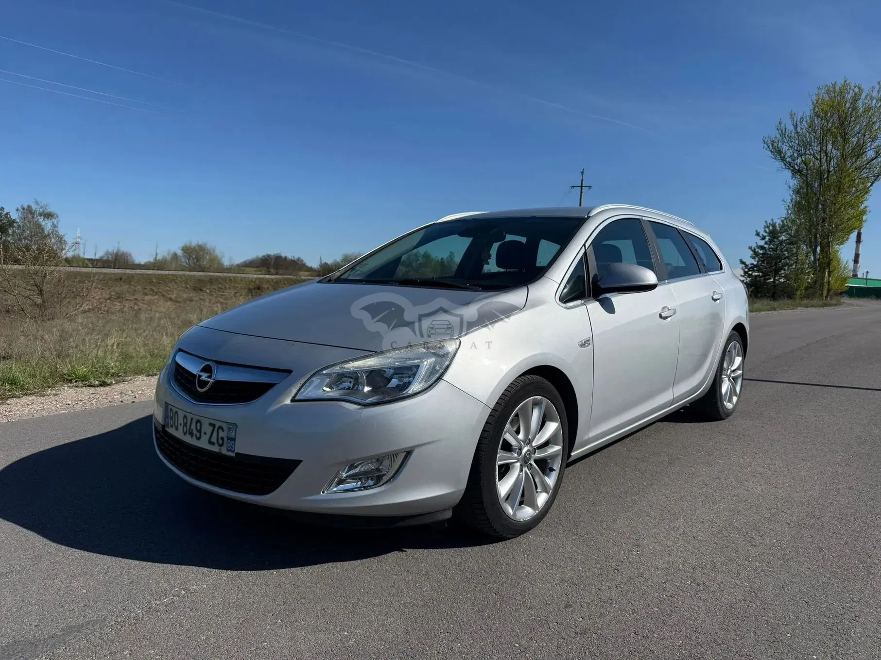 Opel Astra J 2011
