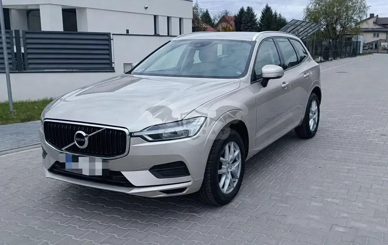 Volvo XC60 II T4 Momentum 2019