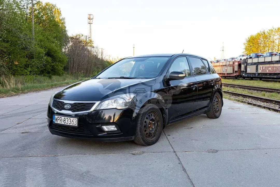 Kia Ceed I 1.6 Crdi Comfort + 2010