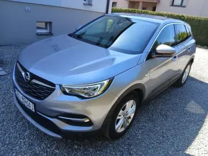 Opel Grandland 1.2 Start/Stop Design Line 2021