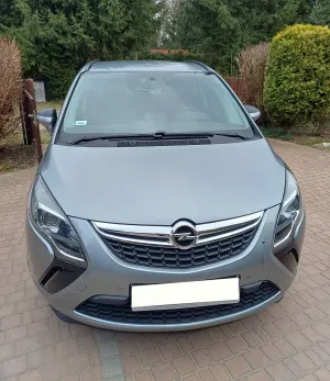 Opel Zafira C 1.4 T Cosmo 2013