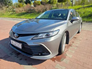 Toyota Camry 2.5 Hybrid Comfort CVT 2021