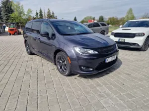 Chrysler Pacifica 2019