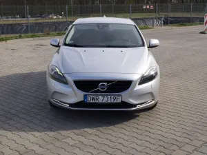 Volvo V40 II D4 Kinetic 2014