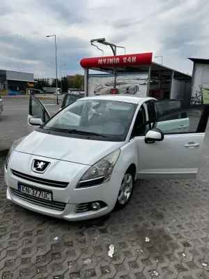 Peugeot 5008 I ver-1-6-hdi-premium 2010