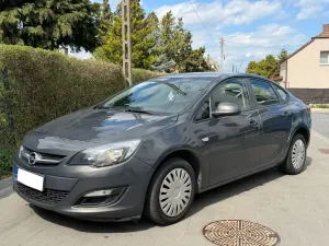 Opel Astra J 1.4 T Business 2015