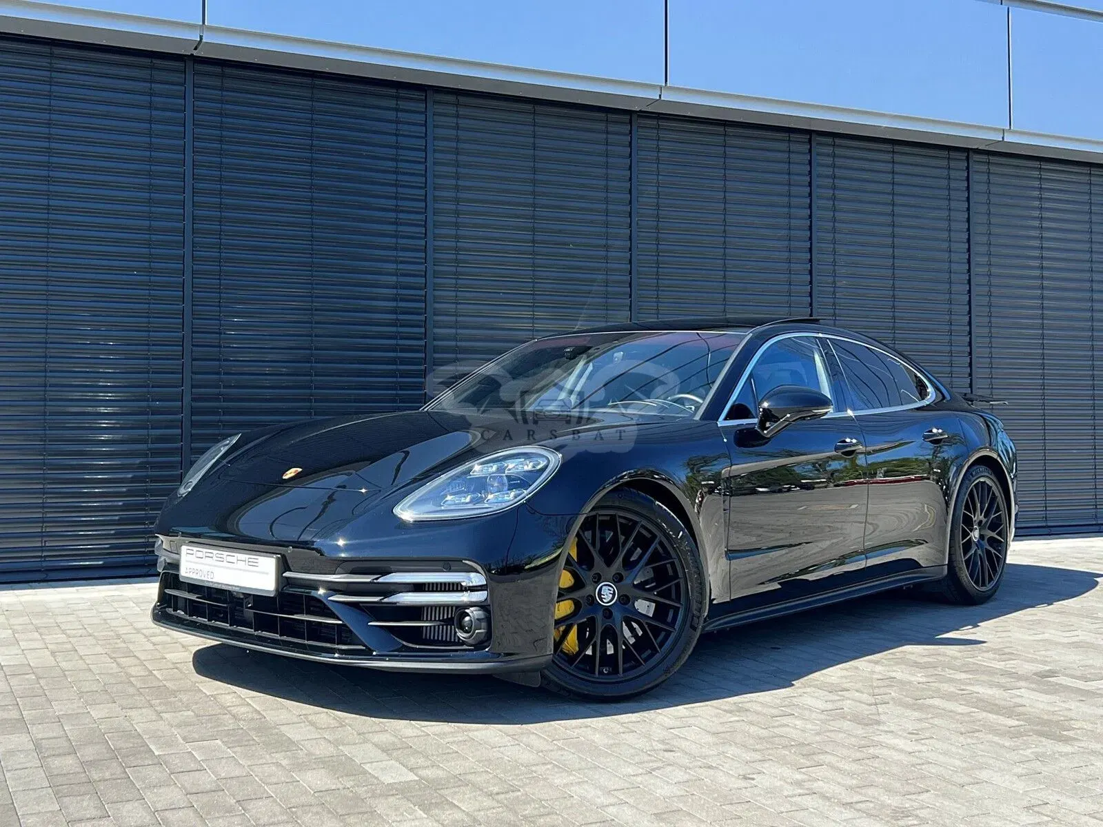 Porsche Panamera 2021
