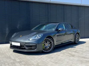Porsche Panamera 2022