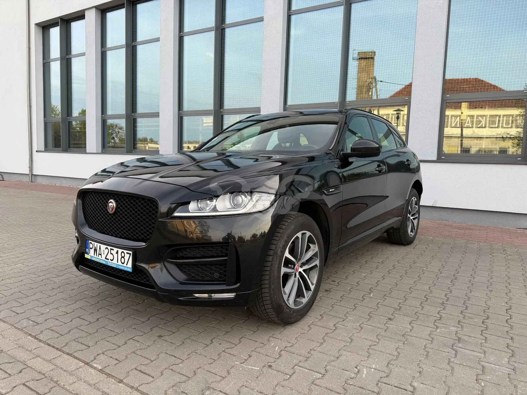 Jaguar F-Pace 20d AWD R-Sport 2016