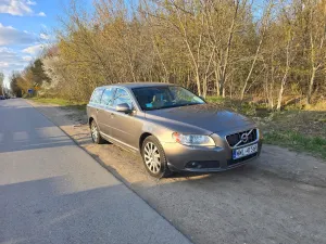 Volvo V70 III D3 Geartronic Momentum 2012
