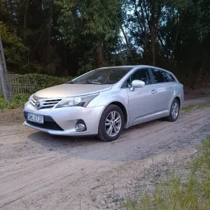 Toyota Avensis III 2.0 D-4D 2012