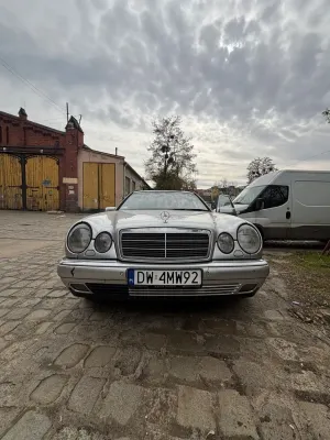 Mercedes-Benz E W210 1999