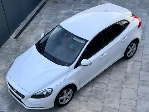 Volvo V40 II T2 2014